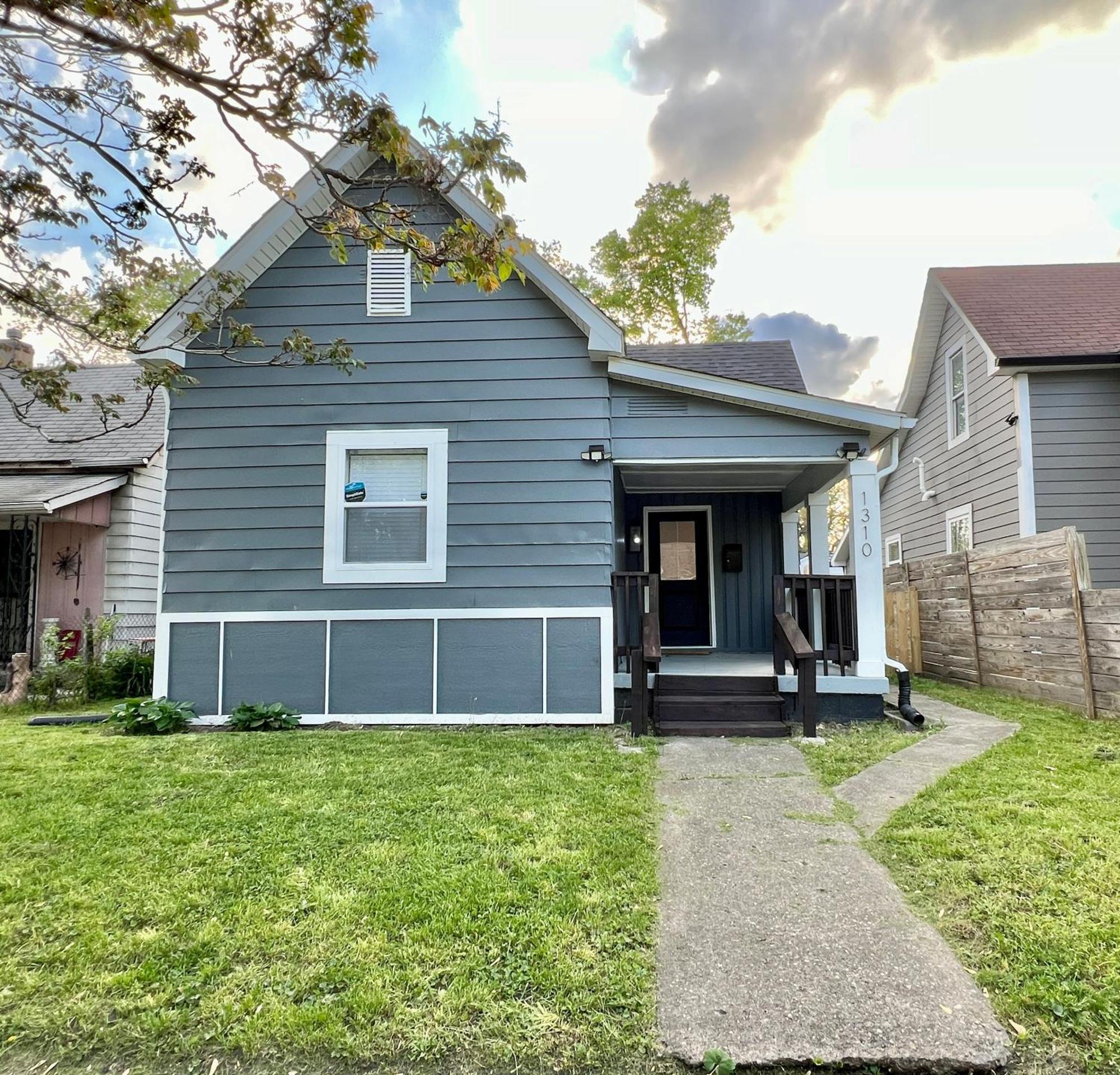 Modern Style Home Near Dt Indy & Major Attractions インディアナポリス エクステリア 写真